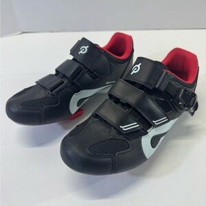 Peloton womens 39 or 8 size Black white Red Cycling clip in shoes road bike